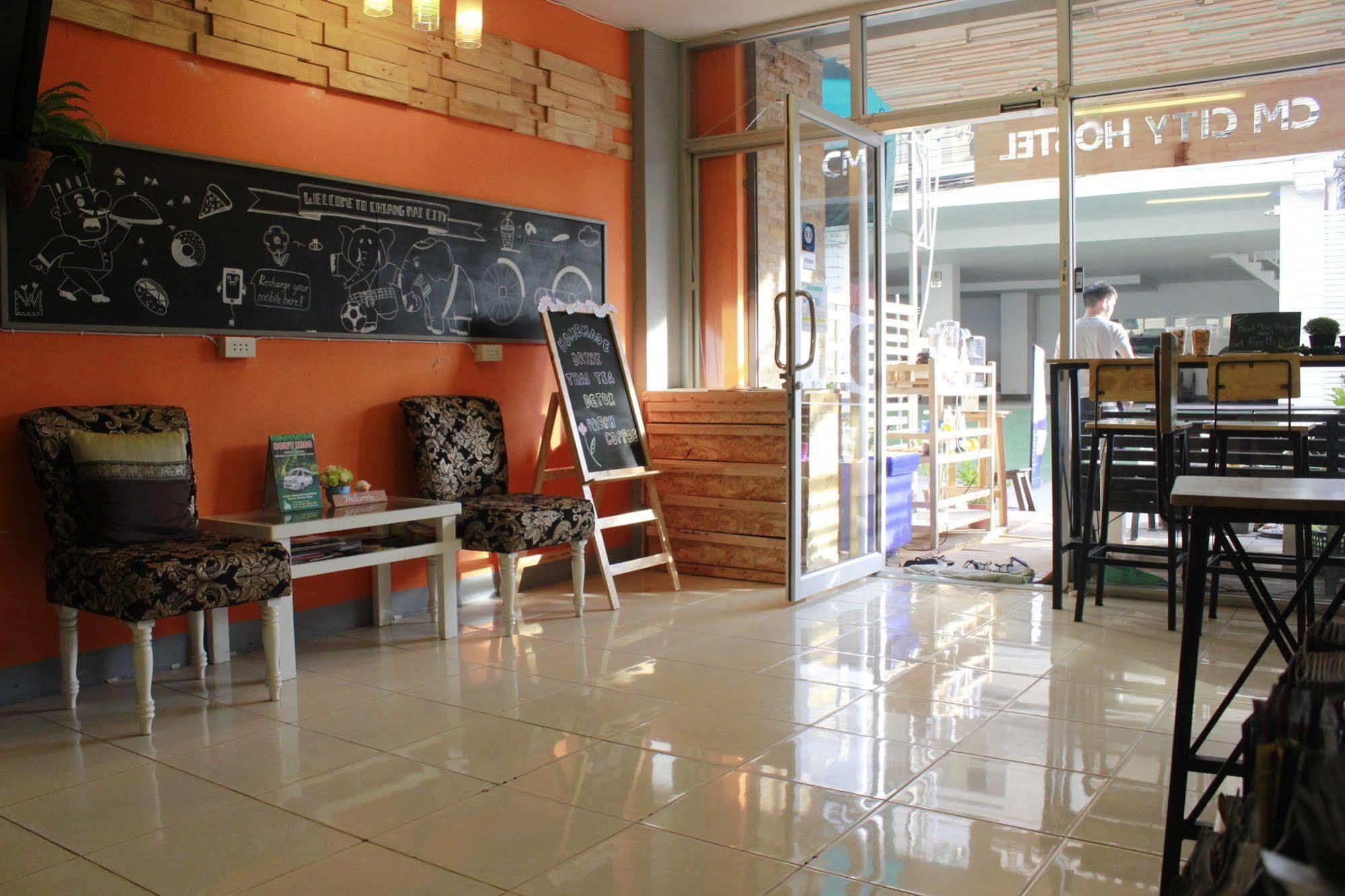 Cm City Hostel Csiangmaj Kültér fotó